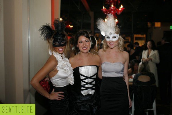 Holiday Masquerade Party Hosted By List Restaurant in Belltown – S E A T T  L E I T E