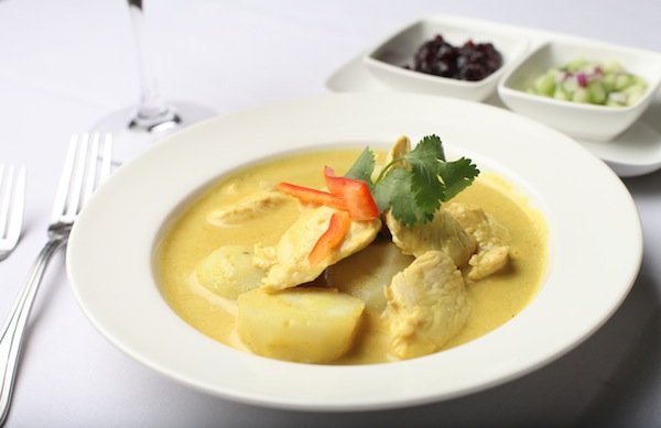 Bai Pai Thai Restaurant's Yellow Curry Chicken. Photo by Brian Oh.