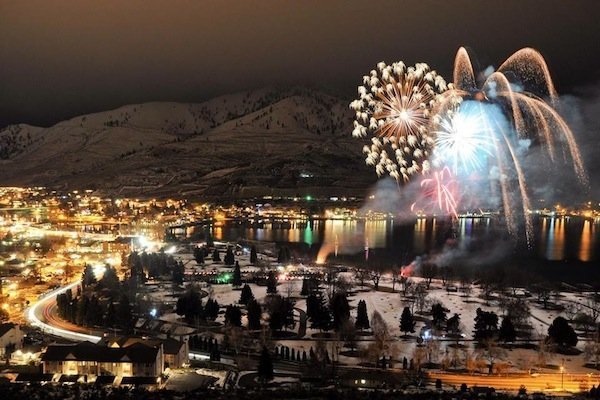 Winterfest Fire & Ice (image via Lake Chelan Winterfest Facebook page)