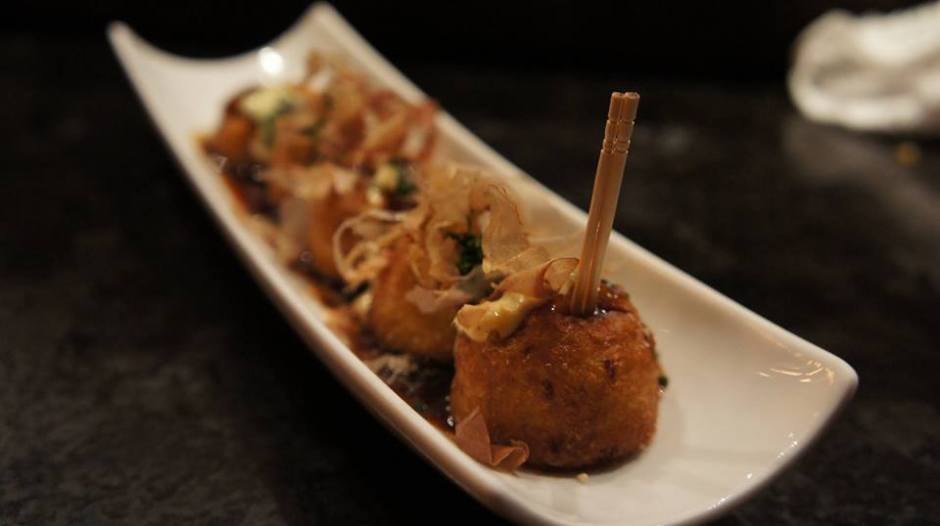 Takoyaki. Photo by Guu.