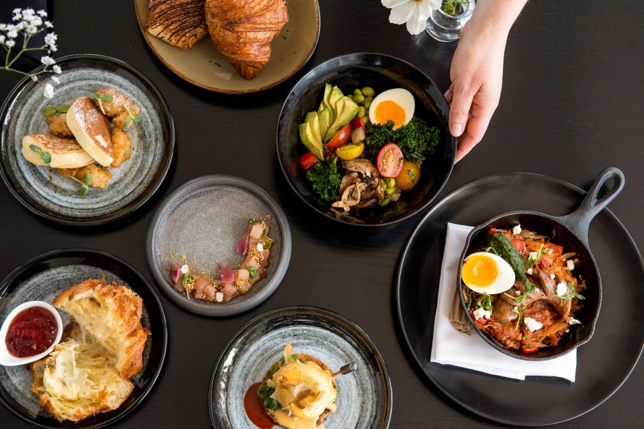 Aura Restaurant Brunch Table